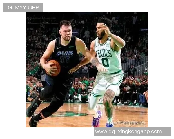杰伦布朗引领绿军逆袭表现超东契奇应当入选一阵